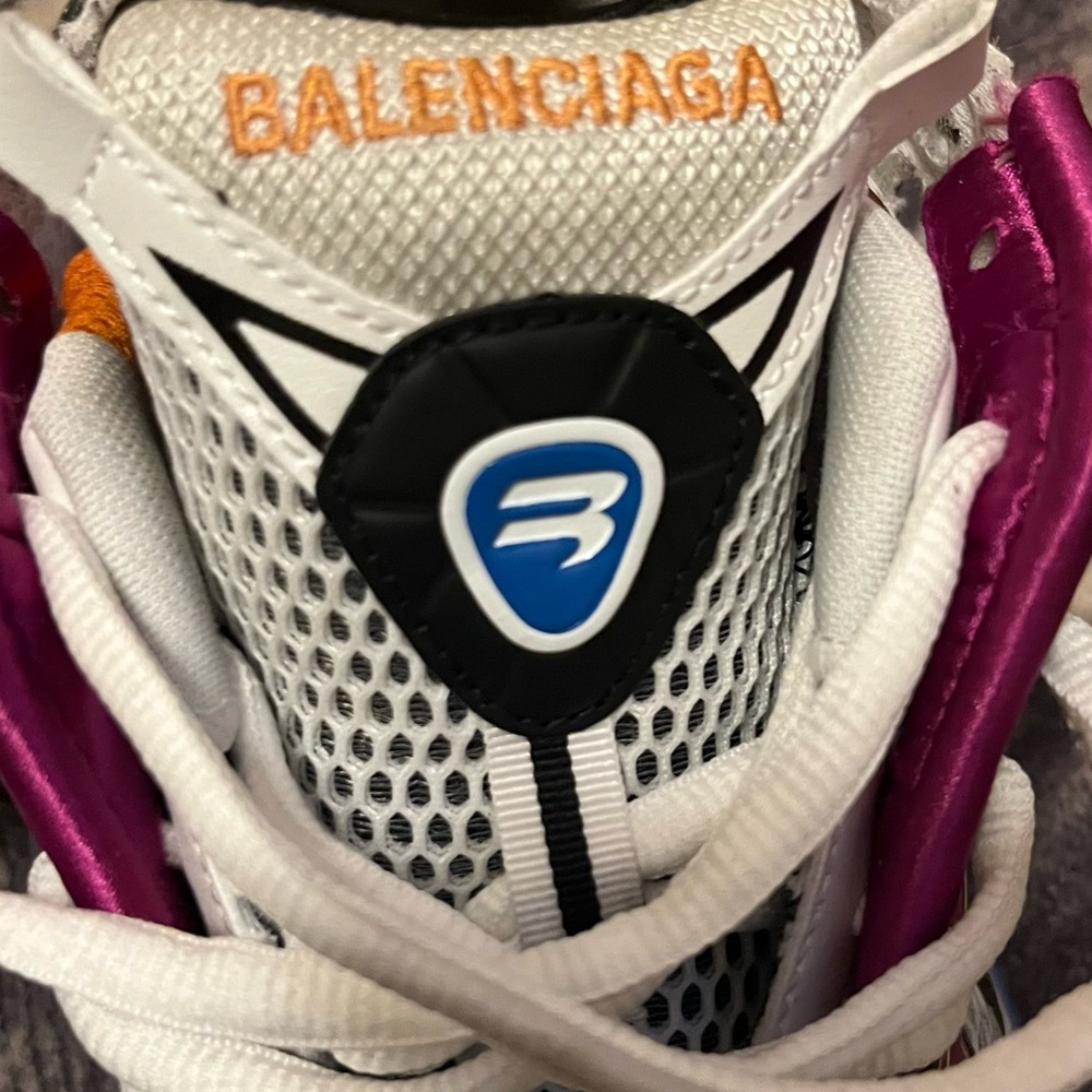 Balenciaga White and Pink Sneakers - Picture 8 of 10